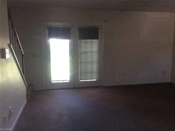 5th image of 319 E Montcastle Dr Unit D