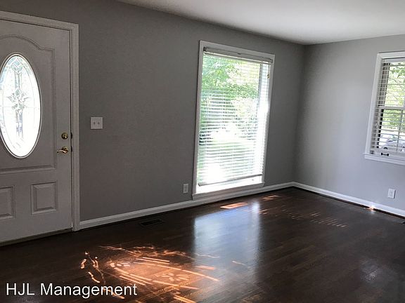 2nd image of 221 McGavock Pike