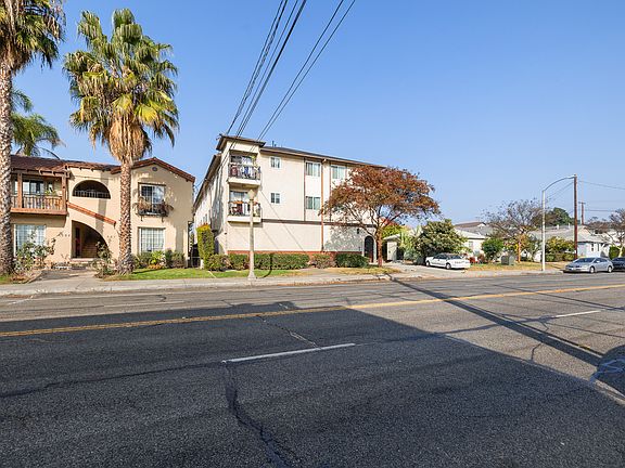 2nd image of 909 E Chevy Chase Dr APT 5