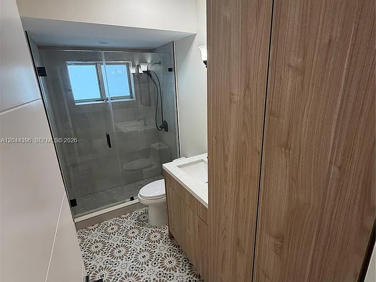 641 Espanola Way #17 — Photo 14