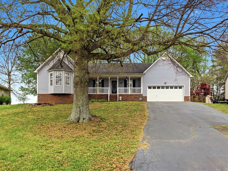 1st image of 110 Green Vale Dr