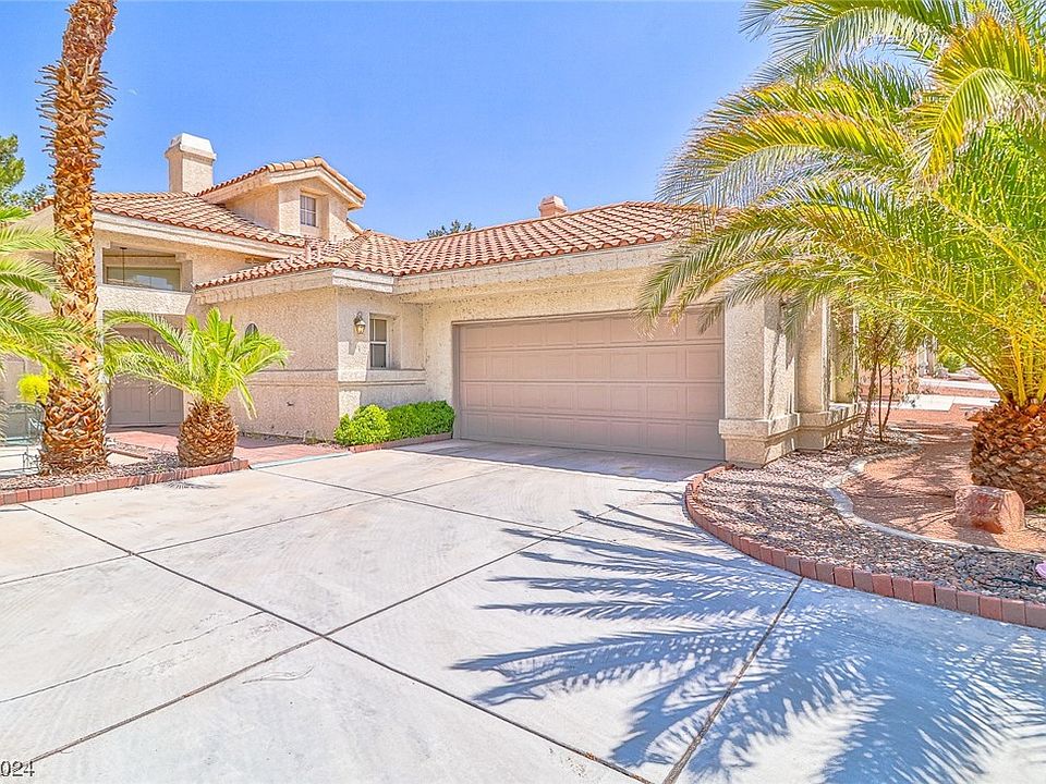 1st image of 2528 Golden Sands Dr