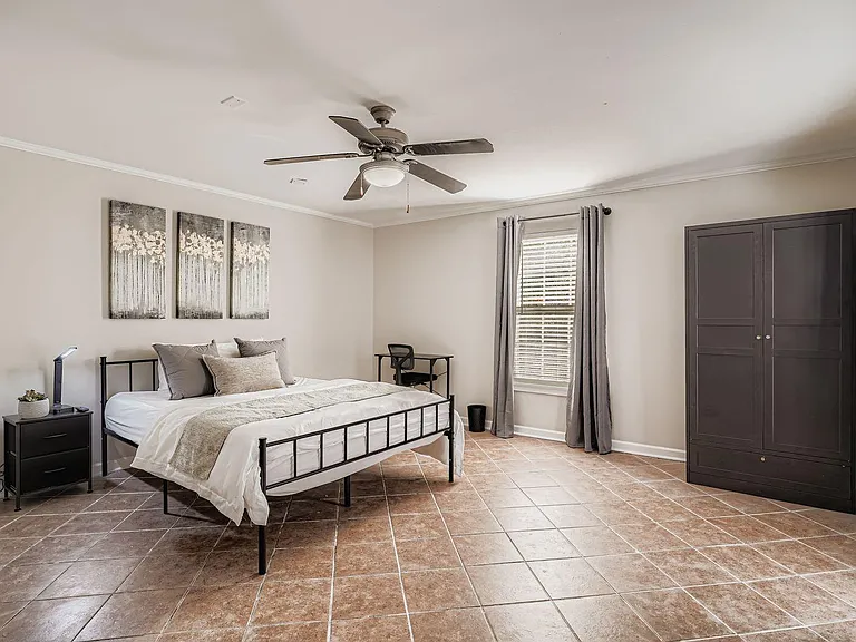 Osage Cir — Photo 1