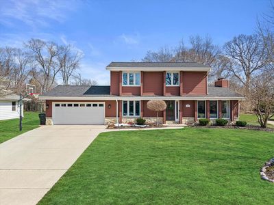 3260 S Regal DRIVE, New Berlin, WI, 53151