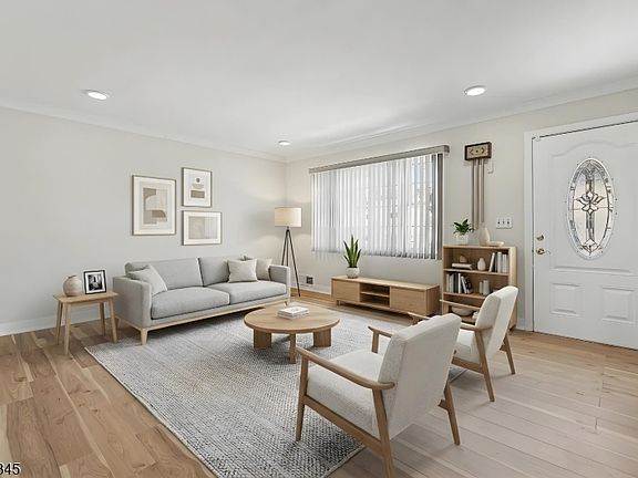 4th image of 37 Glen Ct