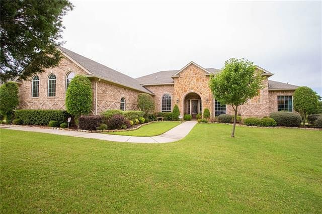 1st image of 2420 Plantation Dr N