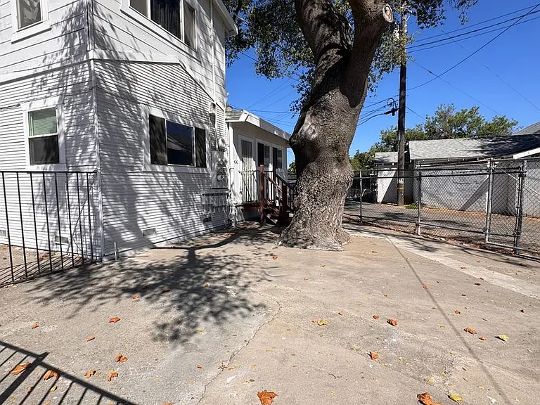 Rio Linda — Photo 12