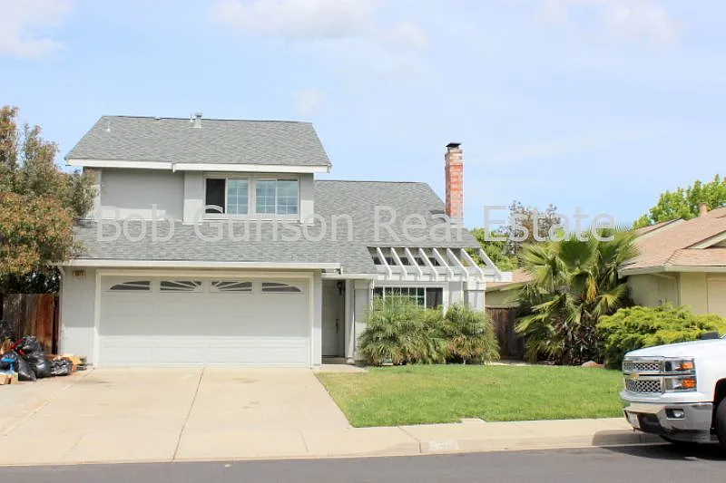 2873 Dandelion Cir photo 1
