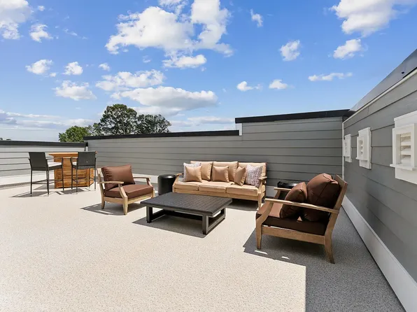 144 N White St #200, Wake Forest, NC 27587