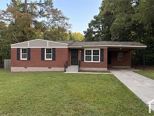 3 bed, 1398 sqft, $1,570 — Photo 2