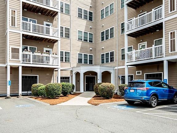 2nd image of 8 Walnut St Unit 103