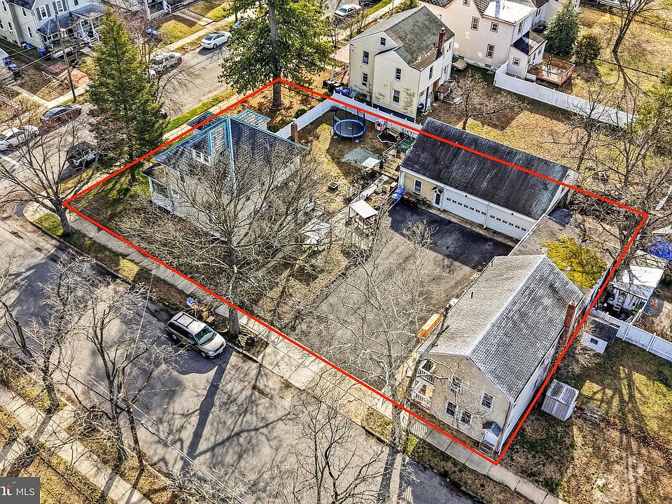 1st image of 300 Delaware Ave