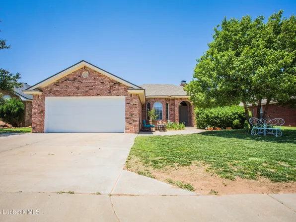 1506 Yorkshire Ave, Wolfforth, TX 79382