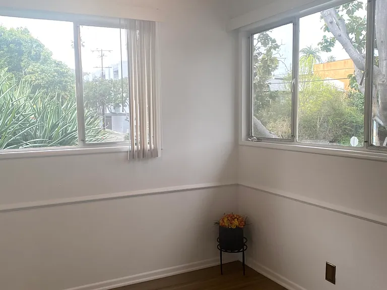 1173 N Curson Ave #11 — Photo 7