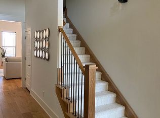 800 Valley Ln, Elm Springs, AR --