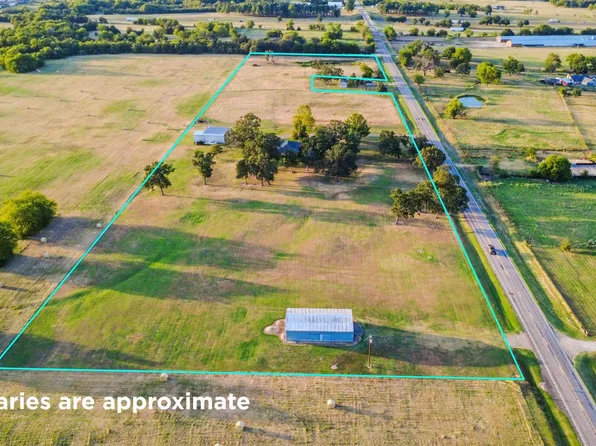 330 Farm Road 900 S, Saltillo, TX 75478