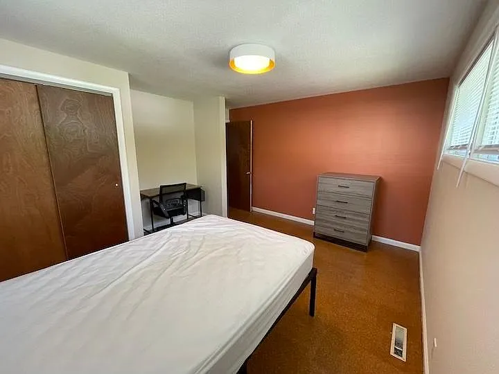 275 Fellows Ave — Photo 28