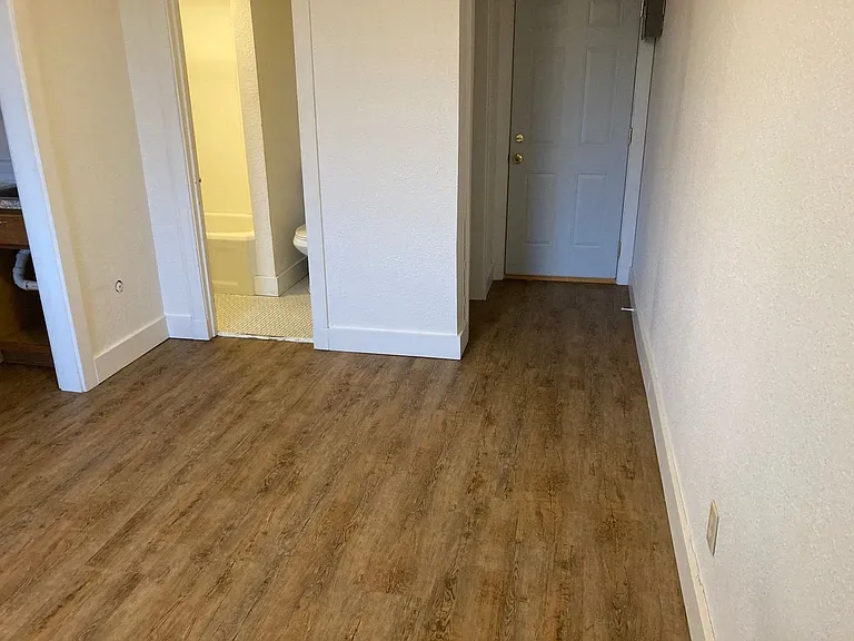 310 W Wisconsin Ave — Photo 5