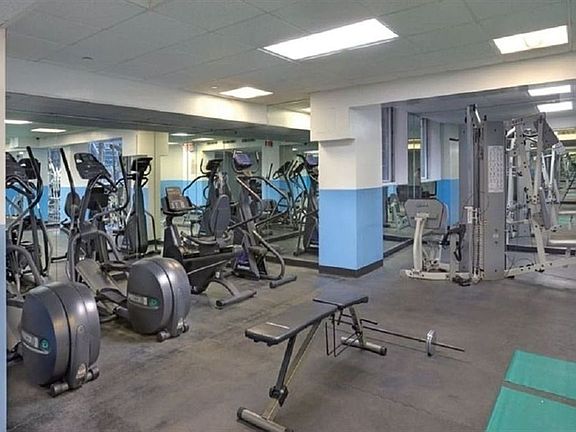 5th image of 240 W 73rd St APT 815