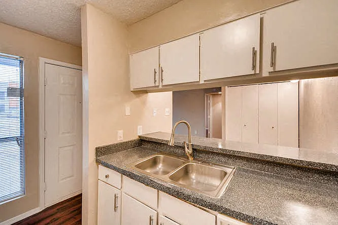 MARFA Apartments — Photo 3