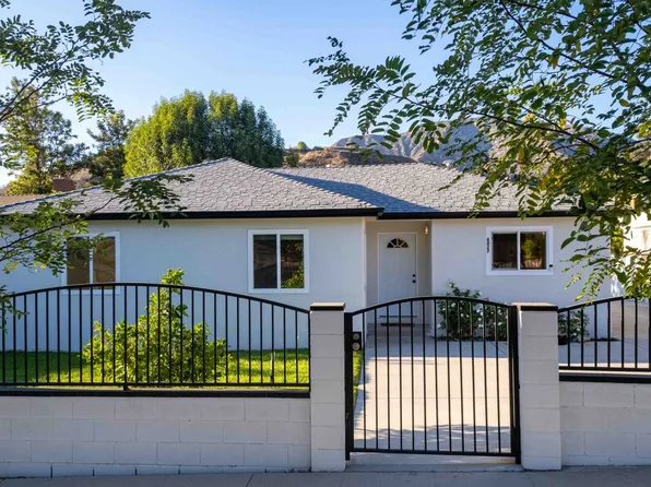 8027 Grove St, Sunland, CA 91040