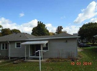 1016 N Greenfield Ave, Waukesha, WI 53186