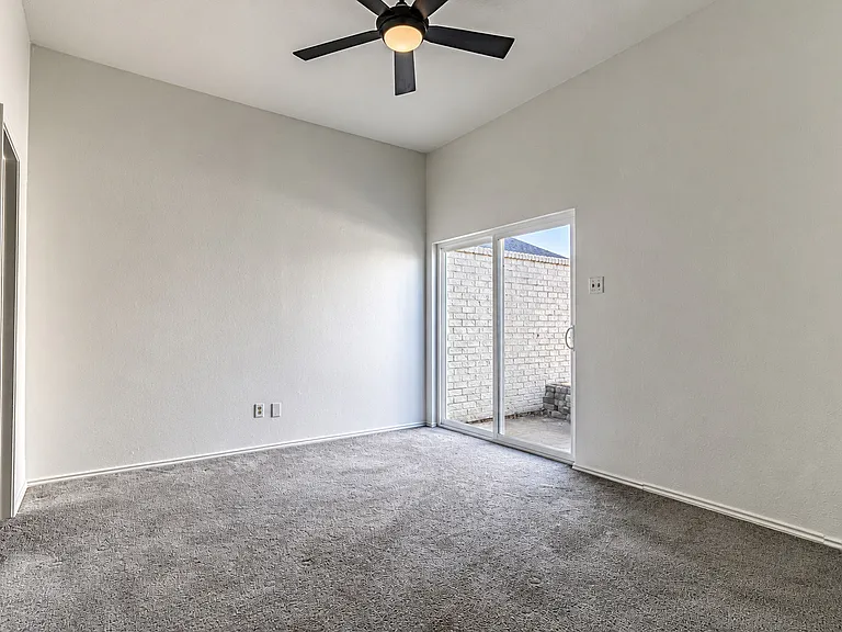 104 Summit Cv — Photo 9