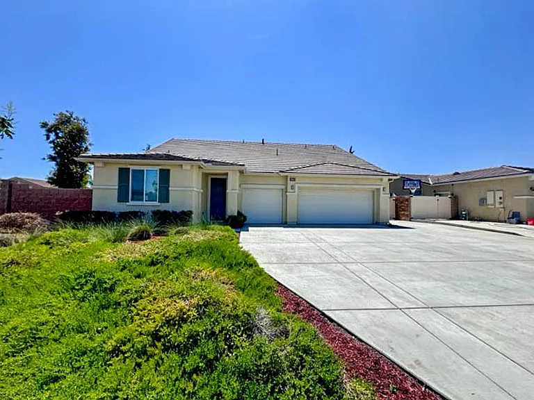 34726 Yellow Root St — Photo 4