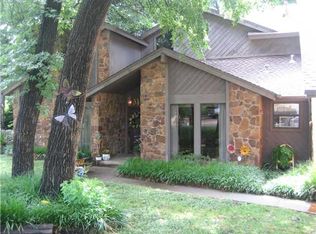 701 Rock Hollow Rd, Edmond, OK 73034