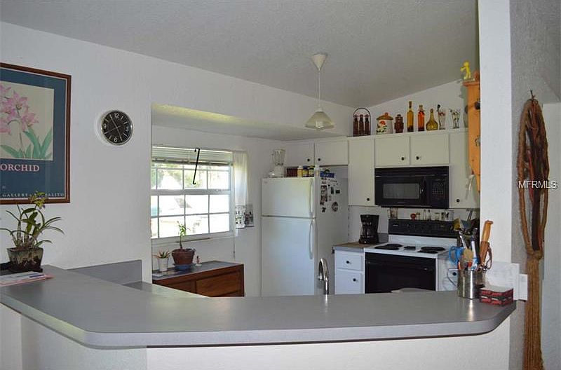 2nd image of 1335 Jeannin Dr