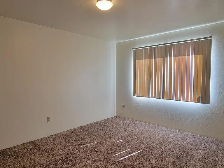 1232 Burton Ct — Photo 14