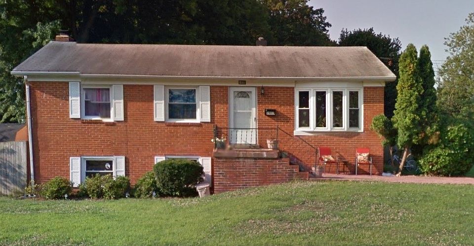 1st image of 1907 Stafford St