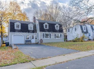 99 Cheney Ln, Newington, CT 06111
