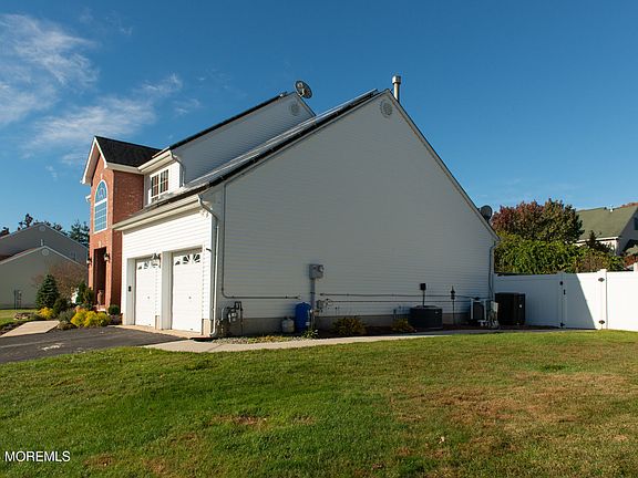 4th image of 26 Jacqueline Court