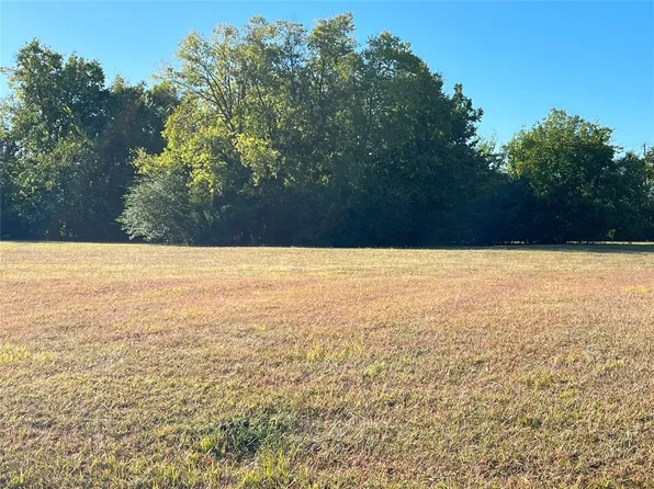 5501 Roberts St, Greenville, TX 75402
