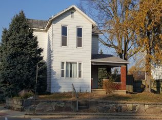 205 W Walnut St, Farmersville, OH 45325