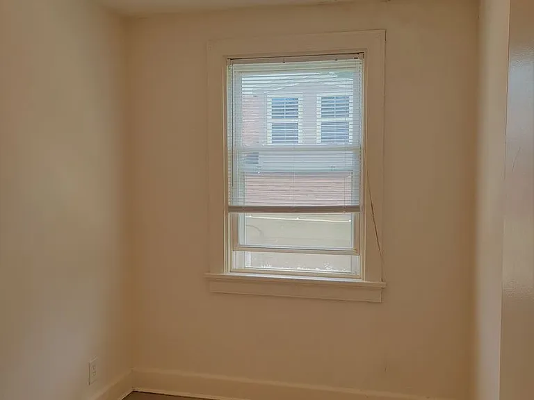 1315 Byron St — Photo 23