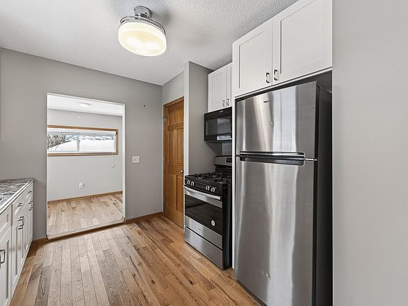 5th image of 1019 Cumberland St