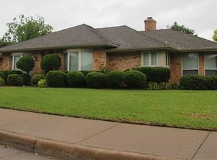 1939 Kensington Dr, Carrollton, TX 75007