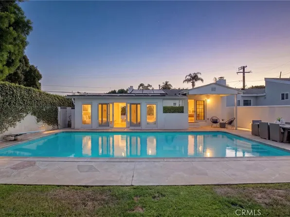 424 S Meadows Ave, Manhattan Beach, CA 90266