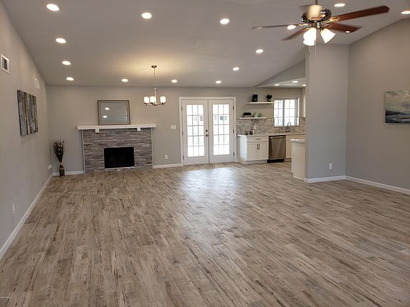 3rd image of 2051 W Village Dr