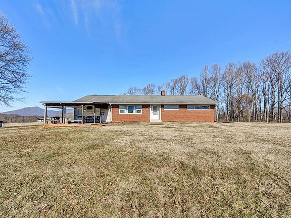 2nd image of 1744 Valleyview Dr