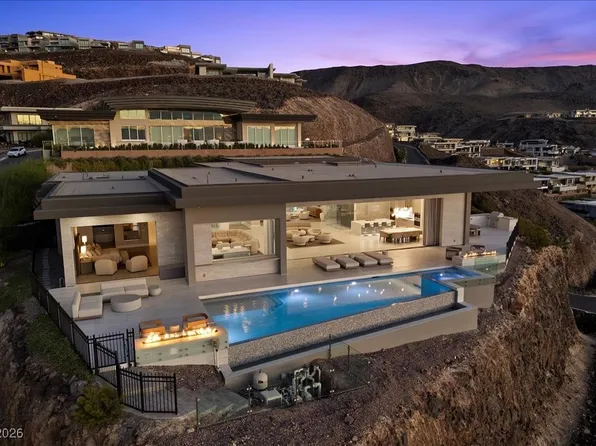 615 Scenic Rim Dr, Henderson, NV 89012