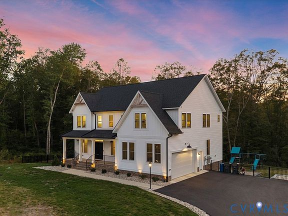 4th image of 4021 Tredon Rd