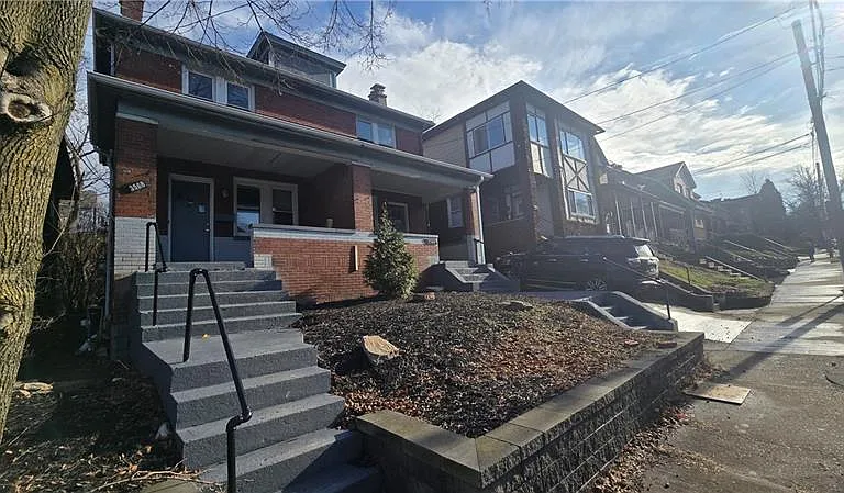 3568 Beechwood Blvd — Photo 2