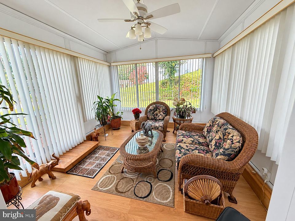 2nd image of 9815 Jacqueline Dr