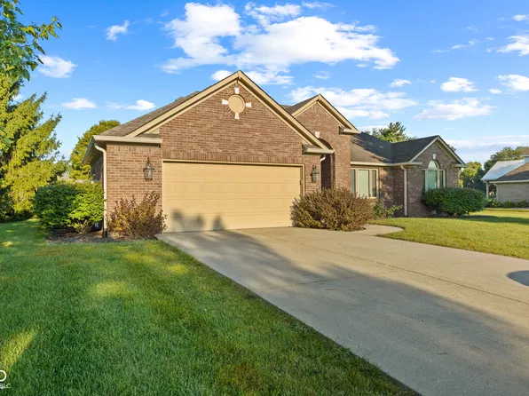 4732 S Grassy Ct, New Palestine, IN 46163