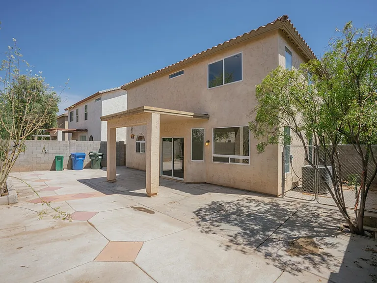 9016 W Preston Ln — Photo 16