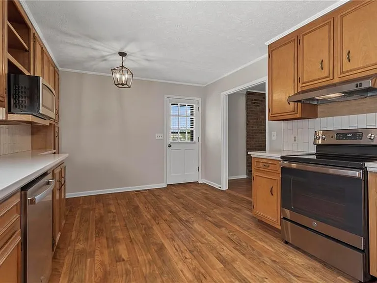 37 Skyview Cir — Photo 14