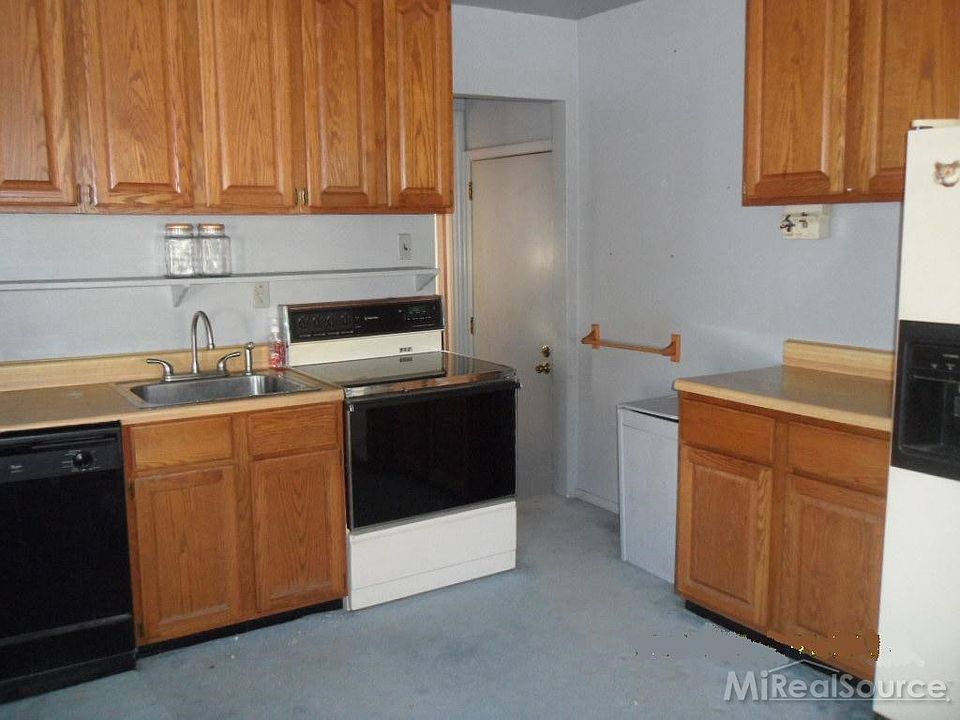 16036 Larkspur St, Roseville, MI 48066 Zillow